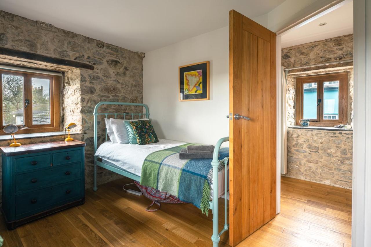 Stunning Converted Granary In Heart Of St Davids المظهر الخارجي الصورة